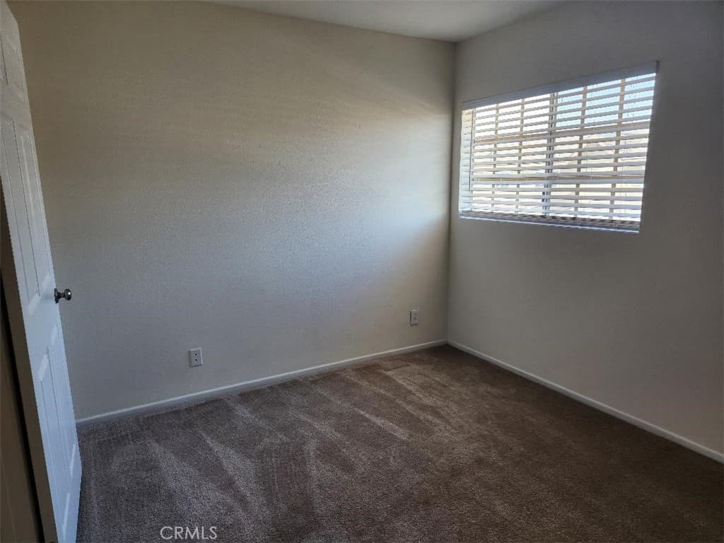 Townhouse at 1573 J S Reservoir Street j, Pomona — photo 10 of 12