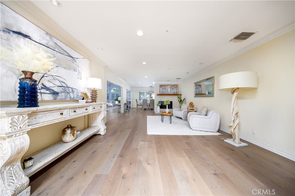 Home at 1531 Rodeo Road, Arcadia — photo 4 of 12