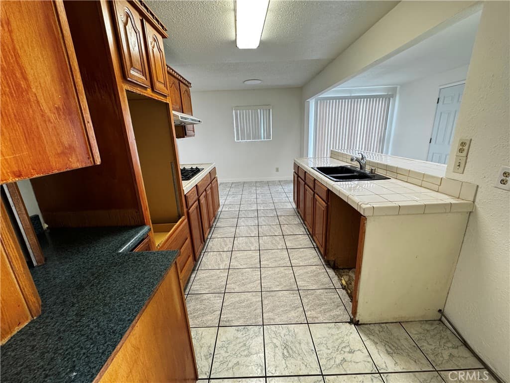 Home at 18632 La Guardia, Rowland Heights — photo 10 of 12