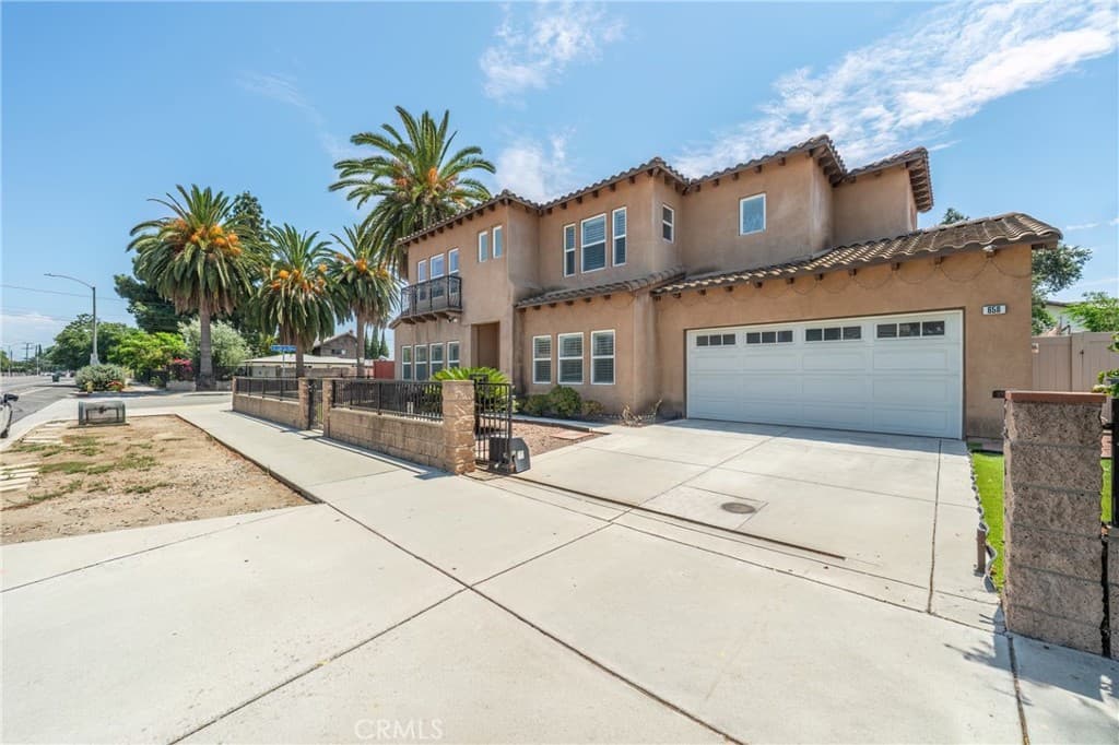 Home at 658 E. Phillips Boulevard, Pomona — photo 2 of 12