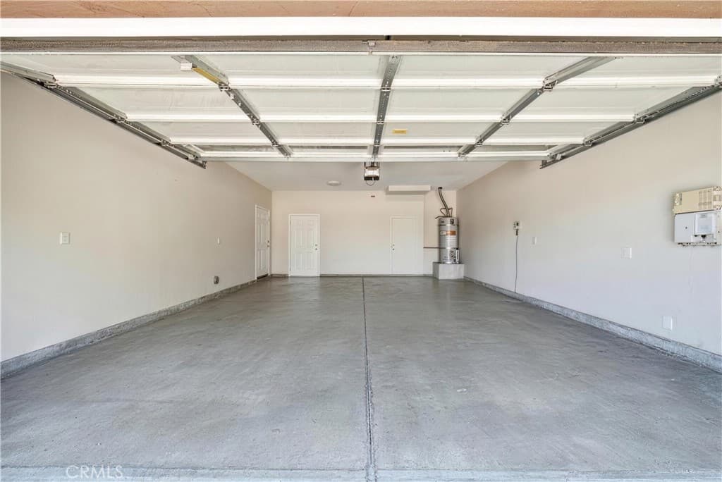 Home at 658 E. Phillips Boulevard, Pomona — photo 5 of 12