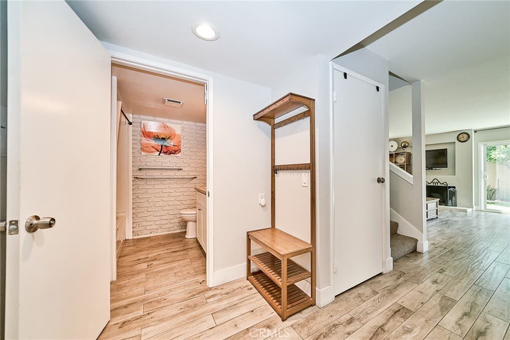 Townhouse at 874 Northwood, Pomona — photo 4 of 12