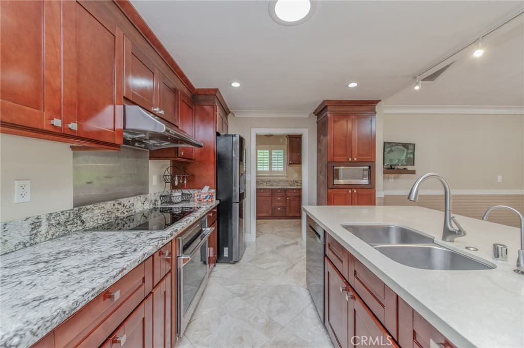 Home at 2545 Castle Rock Road, Diamond Bar — photo 8 of 12
