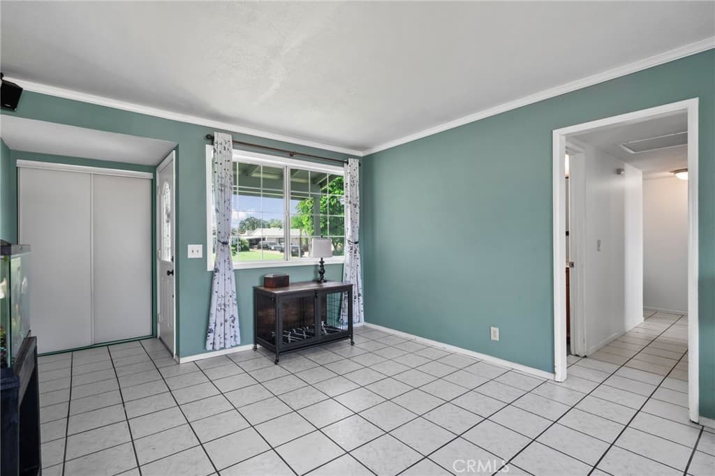 Home at 435 E Nubia, Covina — photo 4 of 12