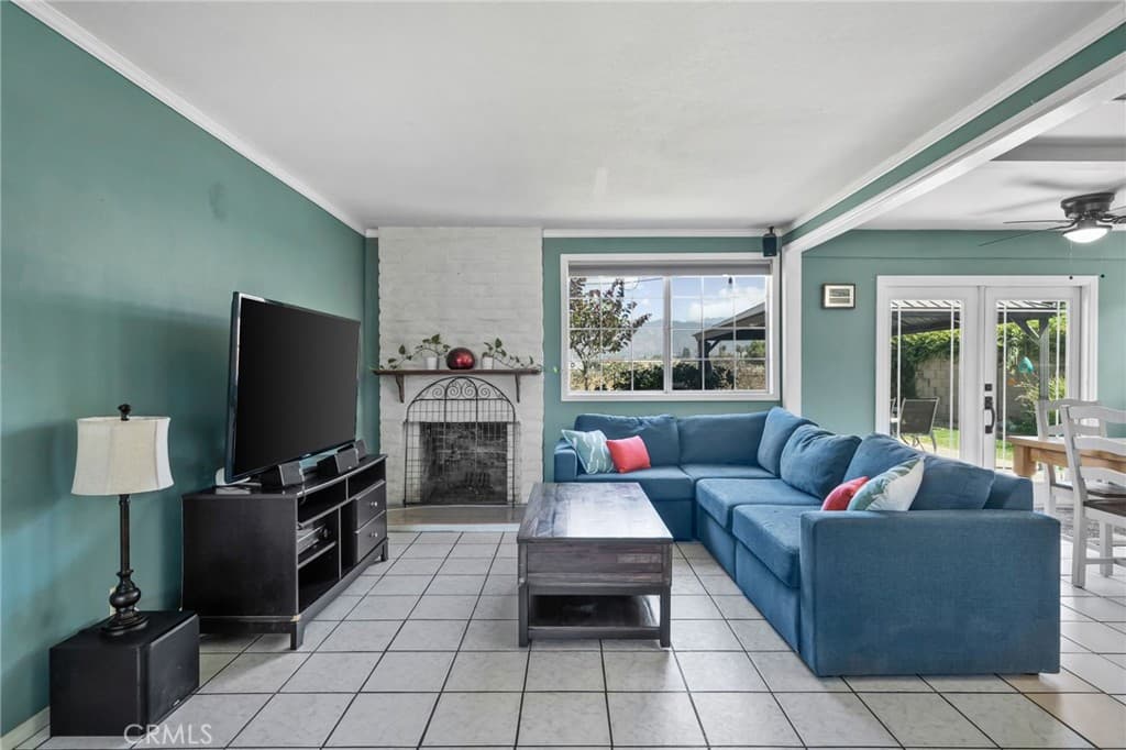 Home at 435 E Nubia, Covina — photo 6 of 12