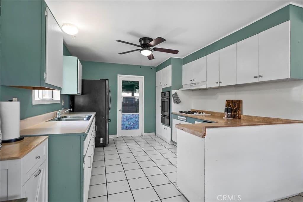 Home at 435 E Nubia, Covina — photo 10 of 12