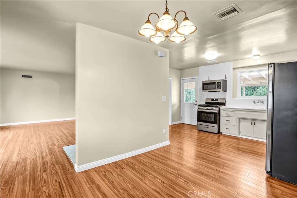 Home at 728 S Glenshaw, West Covina — photo 10 of 12