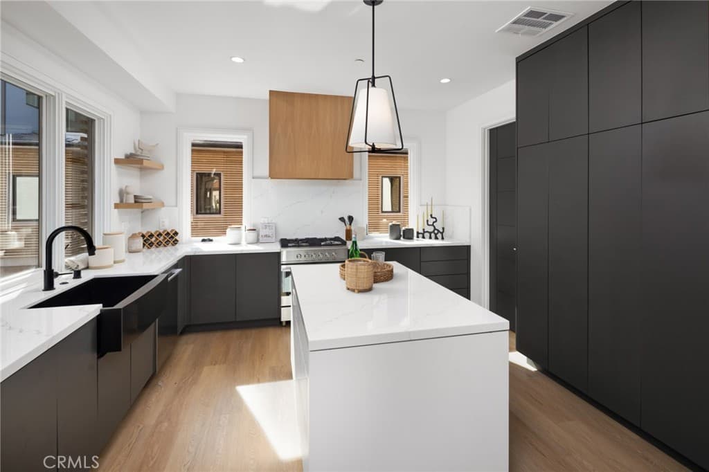 Condo at 1129 S Golden West Avenue A, Arcadia — photo 4 of 12