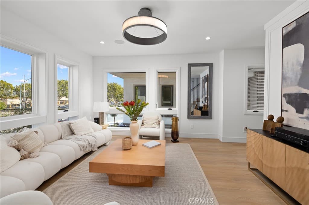 Condo at 1129 S Golden West Avenue A, Arcadia — photo 5 of 12