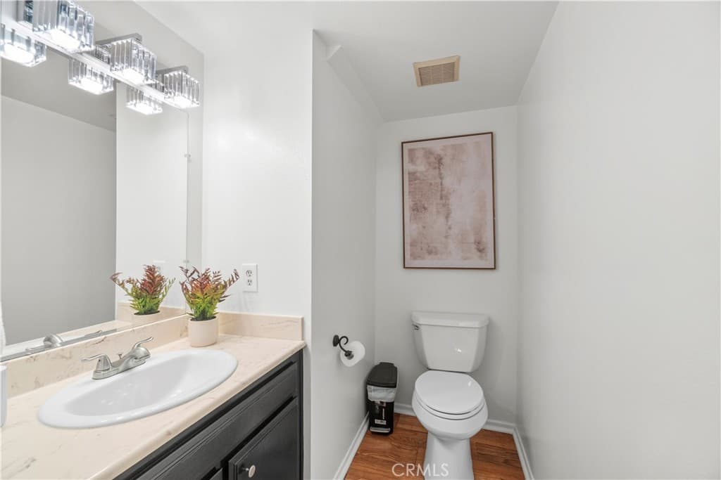 Townhouse at 162 Greenbriar, La Puente — photo 11 of 12