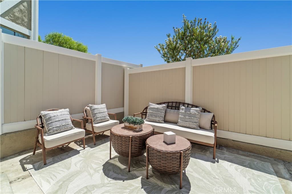 Townhouse at 162 Greenbriar, La Puente — photo 4 of 12