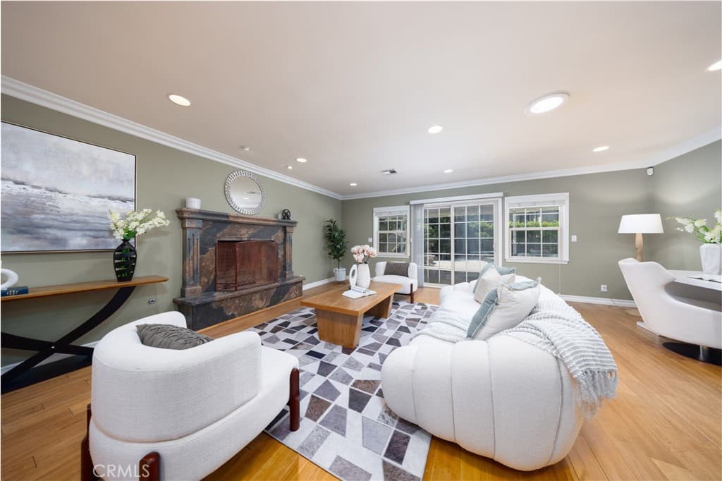 Home at 430 W Winnie Way, Arcadia — photo 12 of 12