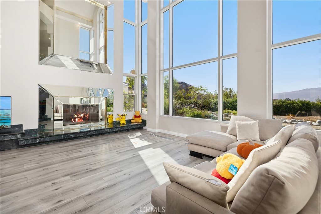 Home at 1527 Calle Cristina, San Dimas — photo 5 of 12