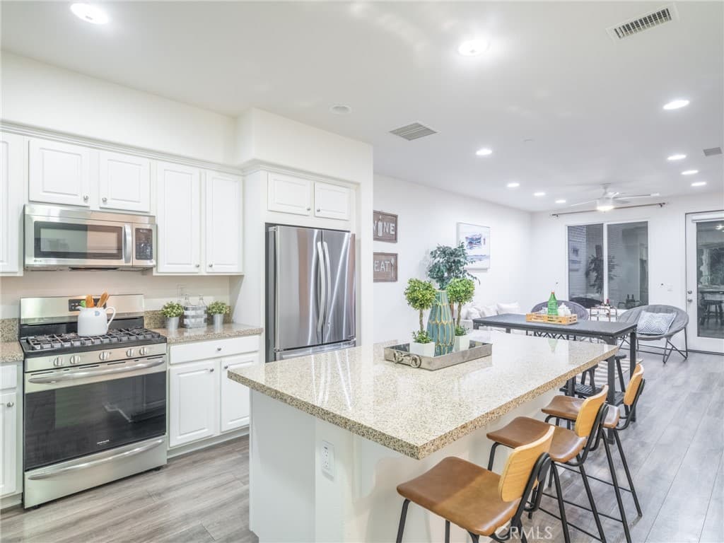 Condo at 422 W Route 66 47, Glendora — photo 12 of 12