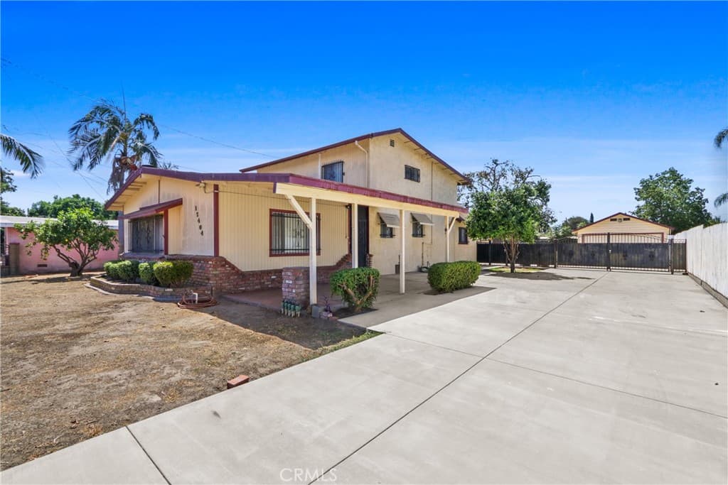 Home at 12404 Poinsettia, El Monte — photo 7 of 12