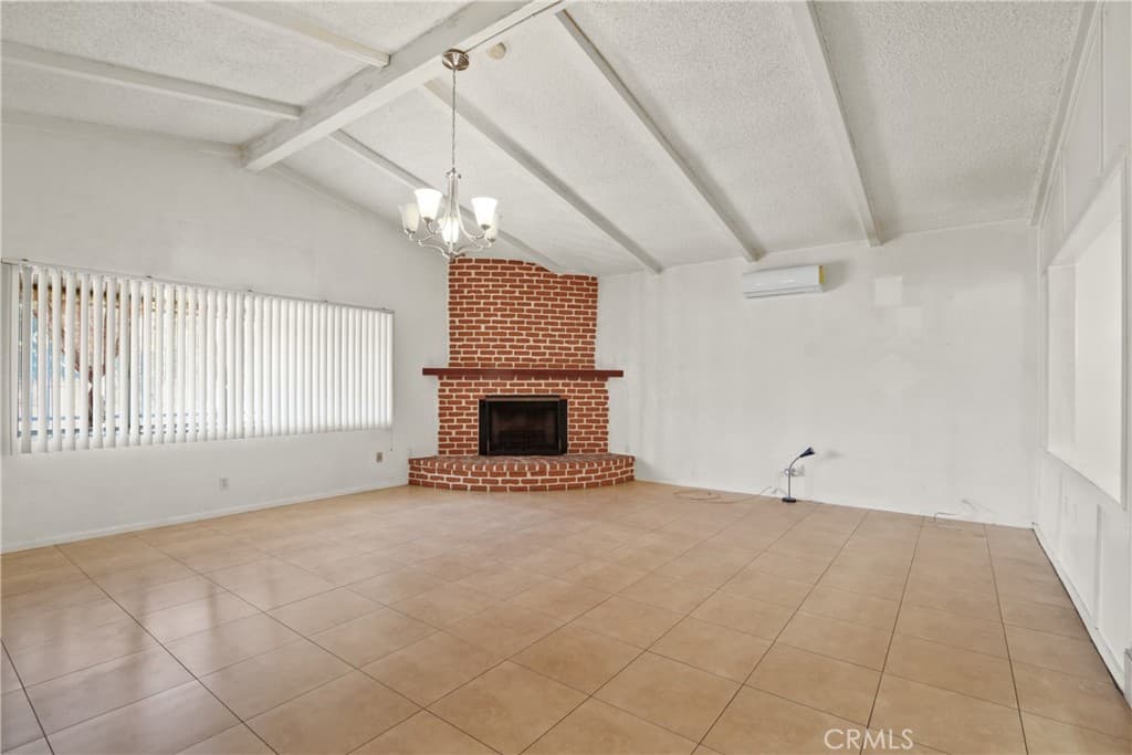 Home at 12404 Poinsettia, El Monte — photo 9 of 12