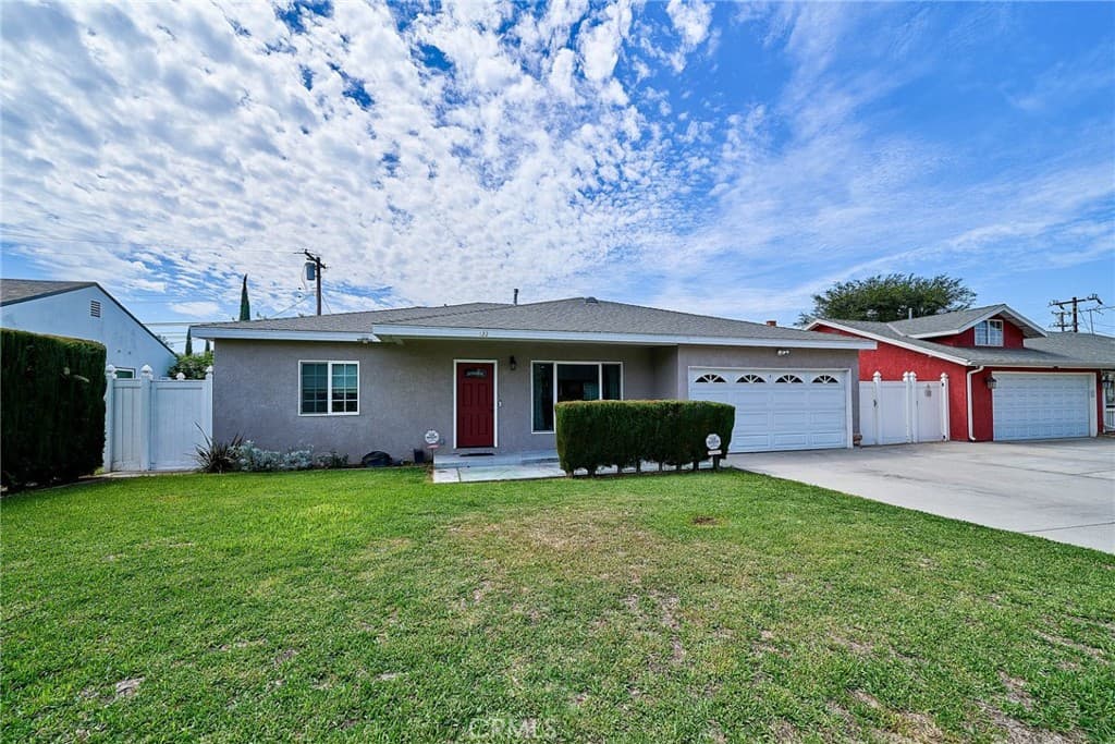 Home at 122 E El Norte, Monrovia — photo 2 of 12