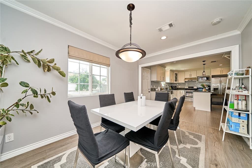 Home at 122 E El Norte, Monrovia — photo 10 of 12