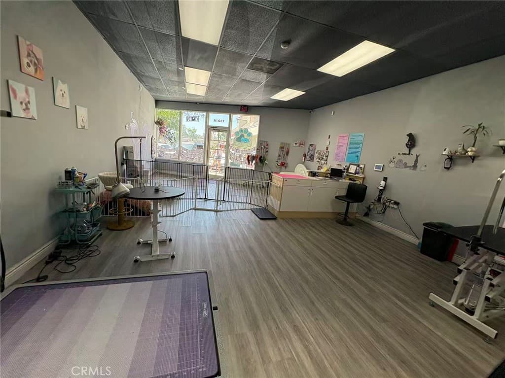 Home at 130 S Mountain Ave #M M, La Verne — photo 6 of 6