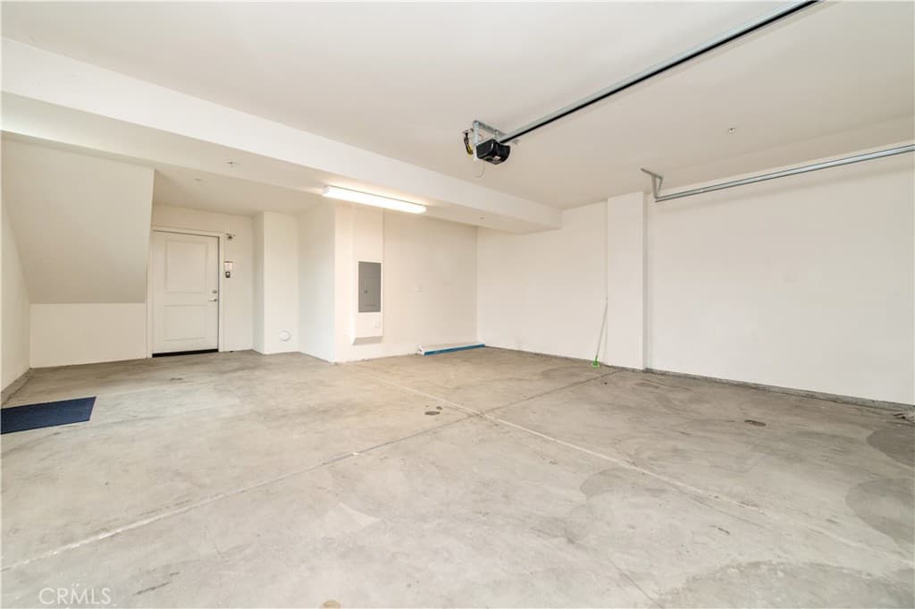 Condo at 11135 Legion 101, El Monte — photo 11 of 12