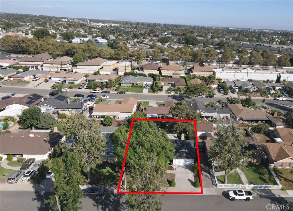 Home at 2122 Saticoy, Pomona — photo 3 of 12