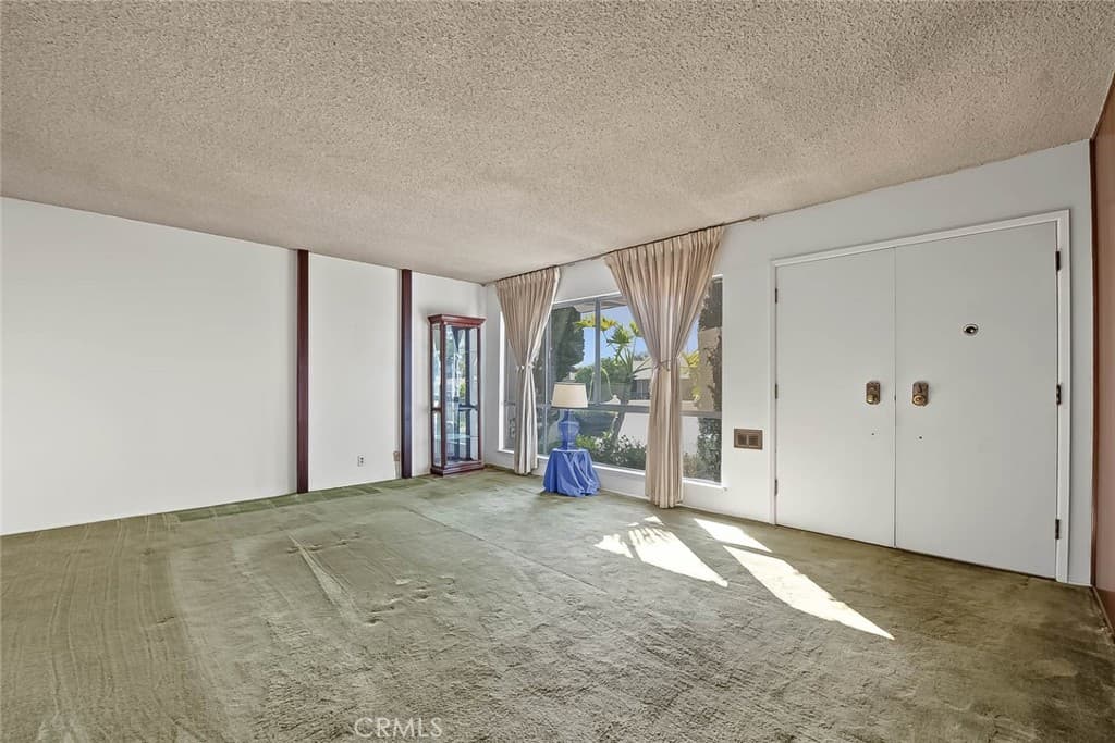 Home at 2122 Saticoy, Pomona — photo 5 of 12