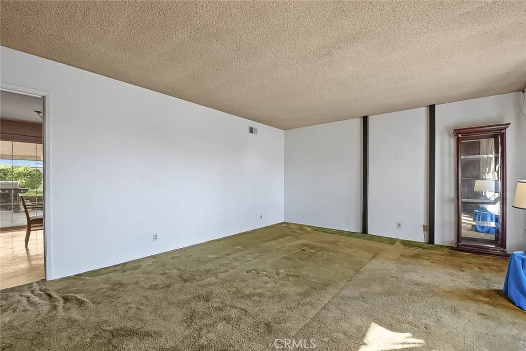 Home at 2122 Saticoy, Pomona — photo 8 of 12