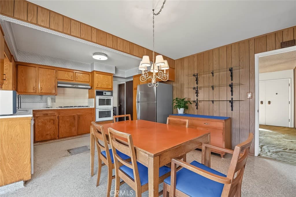 Home at 2122 Saticoy, Pomona — photo 9 of 12