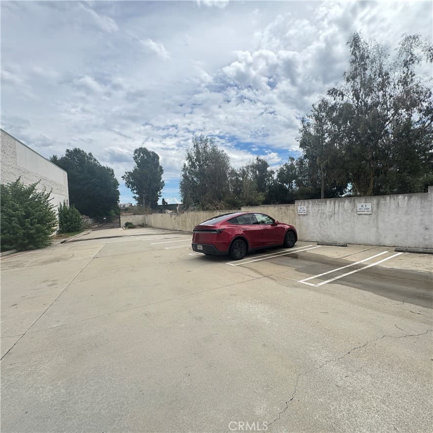 Commercial at 10172 Olney, El Monte — photo 4 of 7