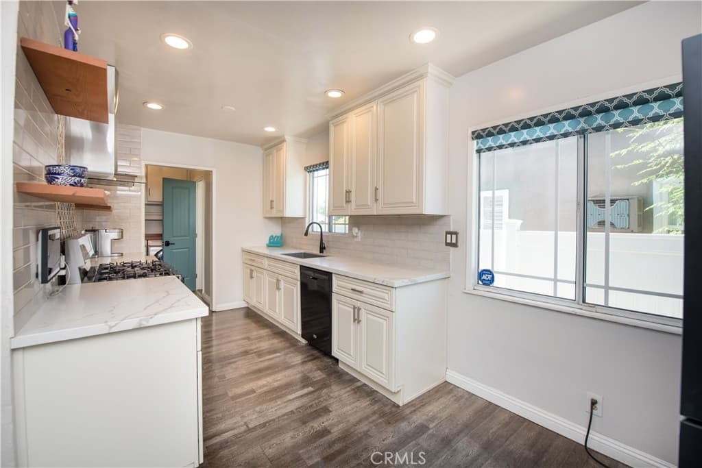 Home at 556 N Billow, San Dimas — photo 11 of 12
