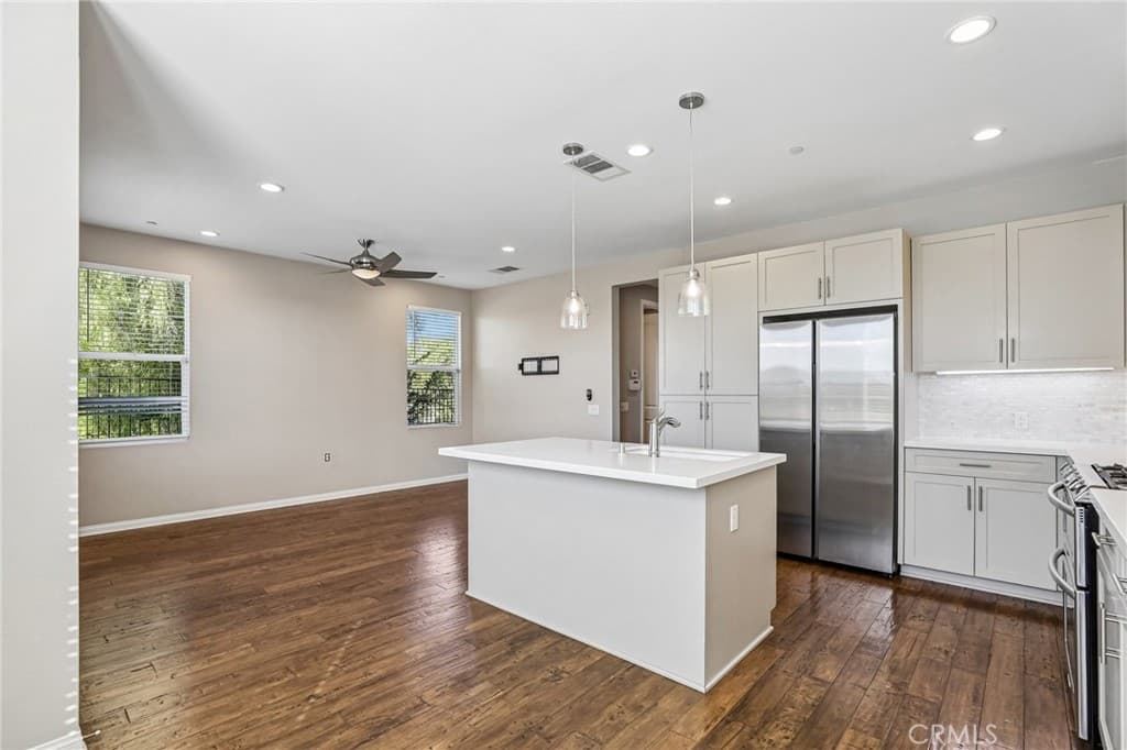 Townhouse at 902 N Botanica Lane A, Azusa — photo 12 of 12