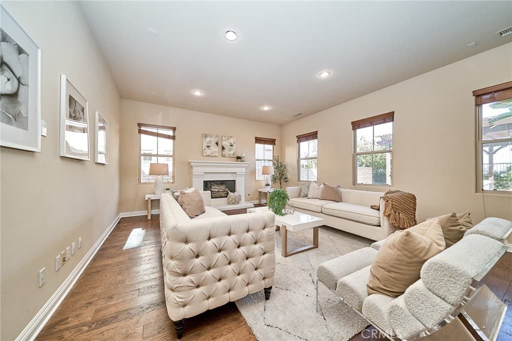Home at 19458 Juniper Bnd, Walnut — photo 10 of 12