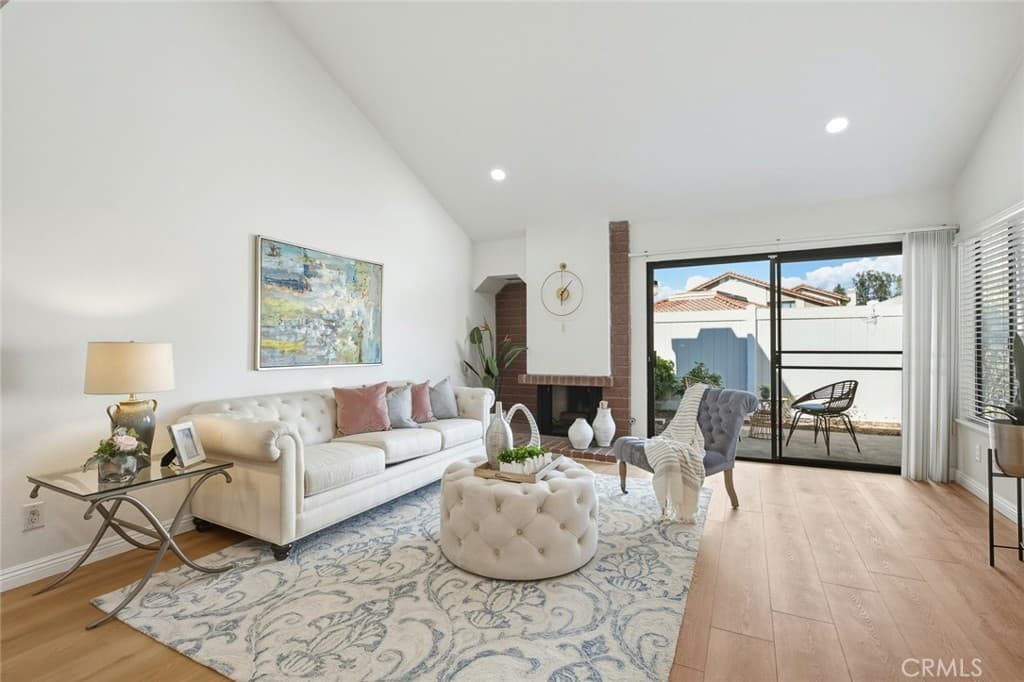 Townhouse at 23001 Paseo De Terrado, Diamond Bar — photo 5 of 12
