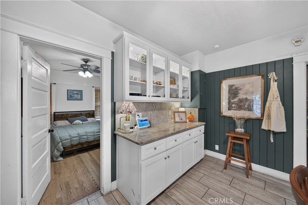 Home at 410 E Alvarado, Pomona — photo 12 of 12