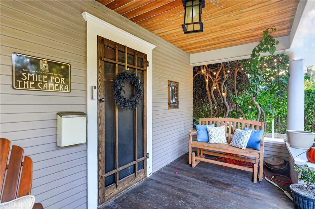 Home at 410 E Alvarado, Pomona — photo 4 of 12