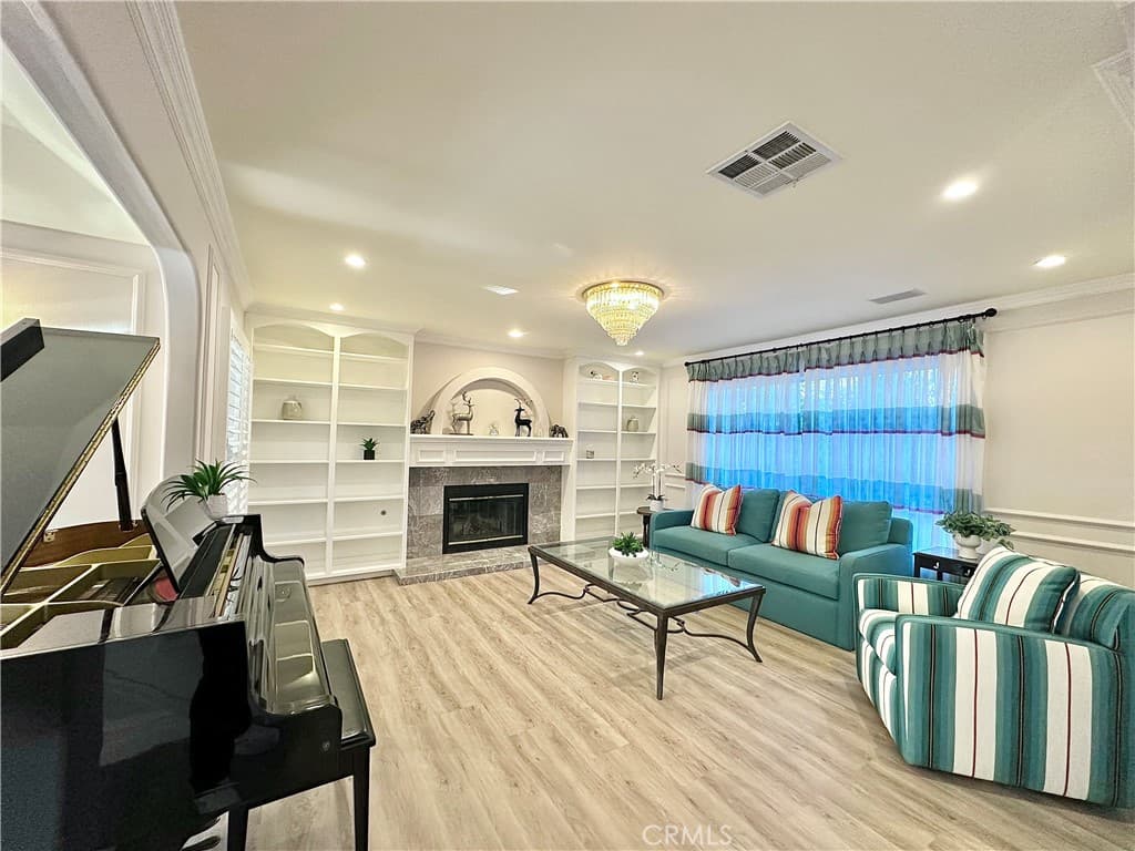 Home at 4751 Glen Ivy Street, La Verne — photo 5 of 12
