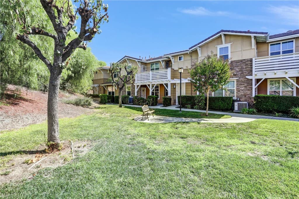 Condo at 825 Francesca Drive 103, Walnut — photo 3 of 12