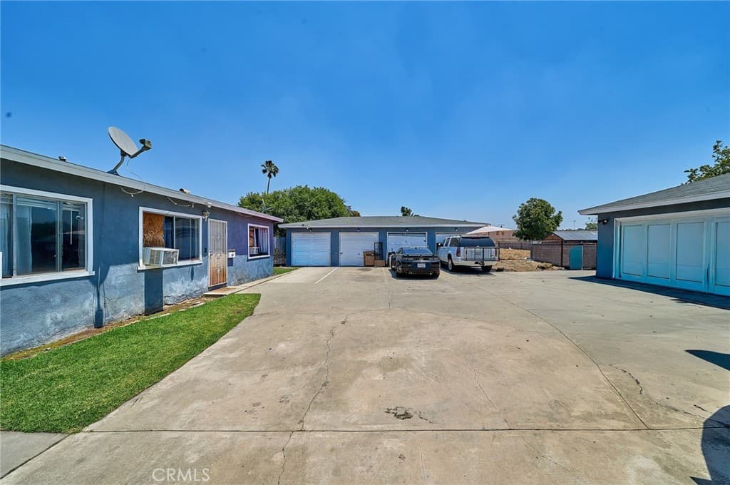 Commercial at 610 Fillmore, Pomona — photo 12 of 12