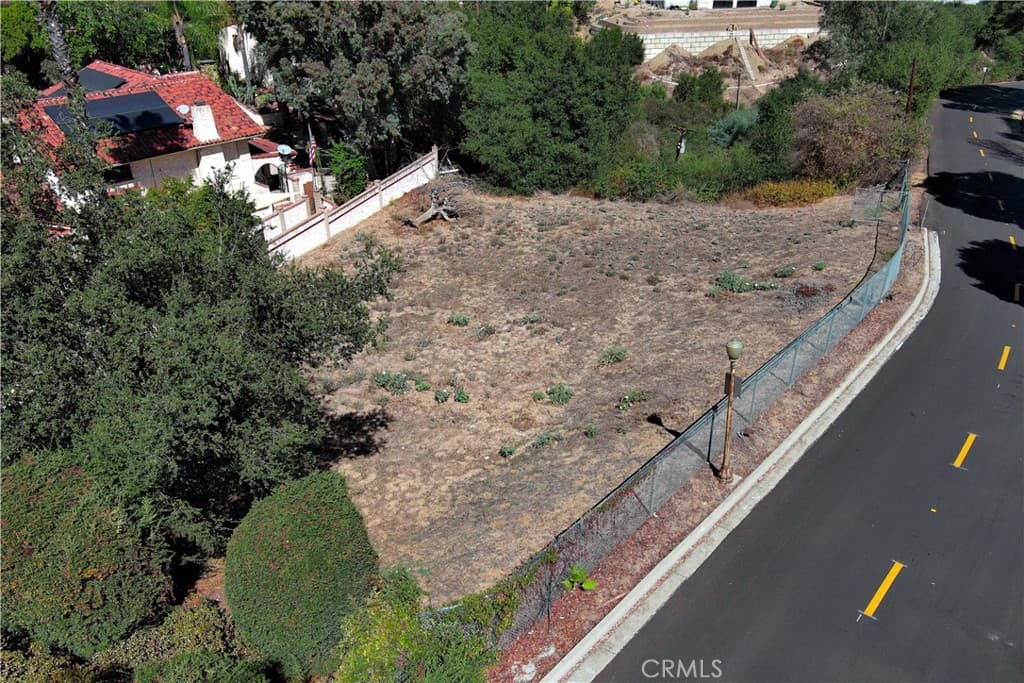 Home at 935 N Hill Road, Pomona — photo 9 of 12