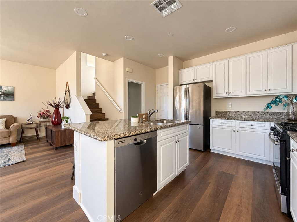 Townhouse at 726 Banyan, Pomona — photo 12 of 12