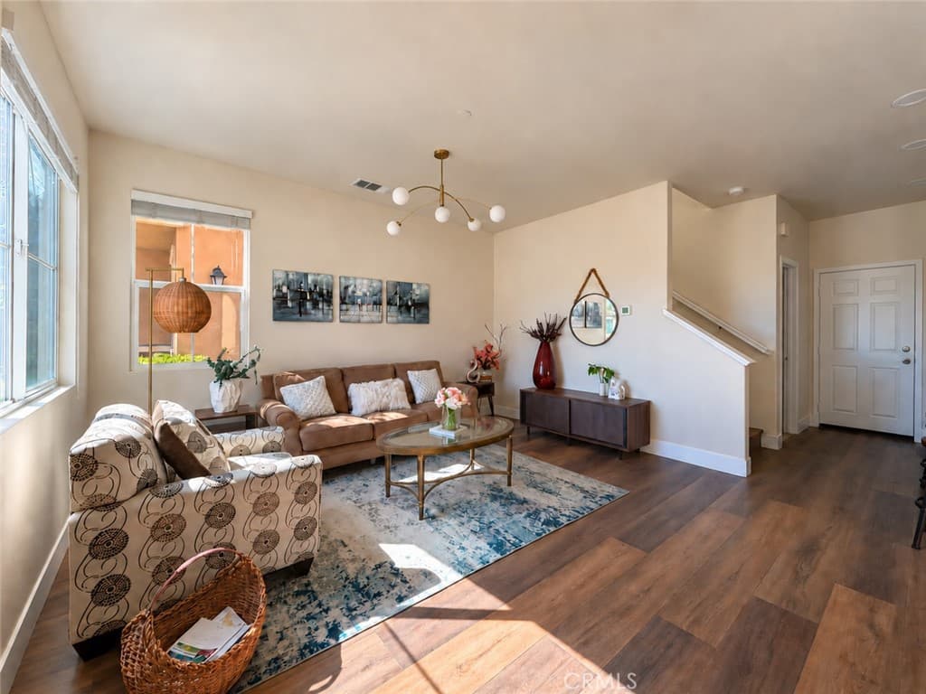 Townhouse at 726 Banyan, Pomona — photo 5 of 12