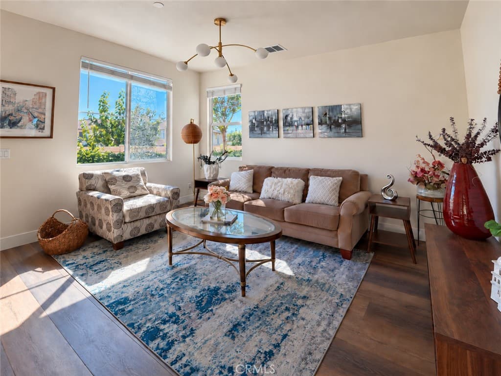 Townhouse at 726 Banyan, Pomona — photo 7 of 12