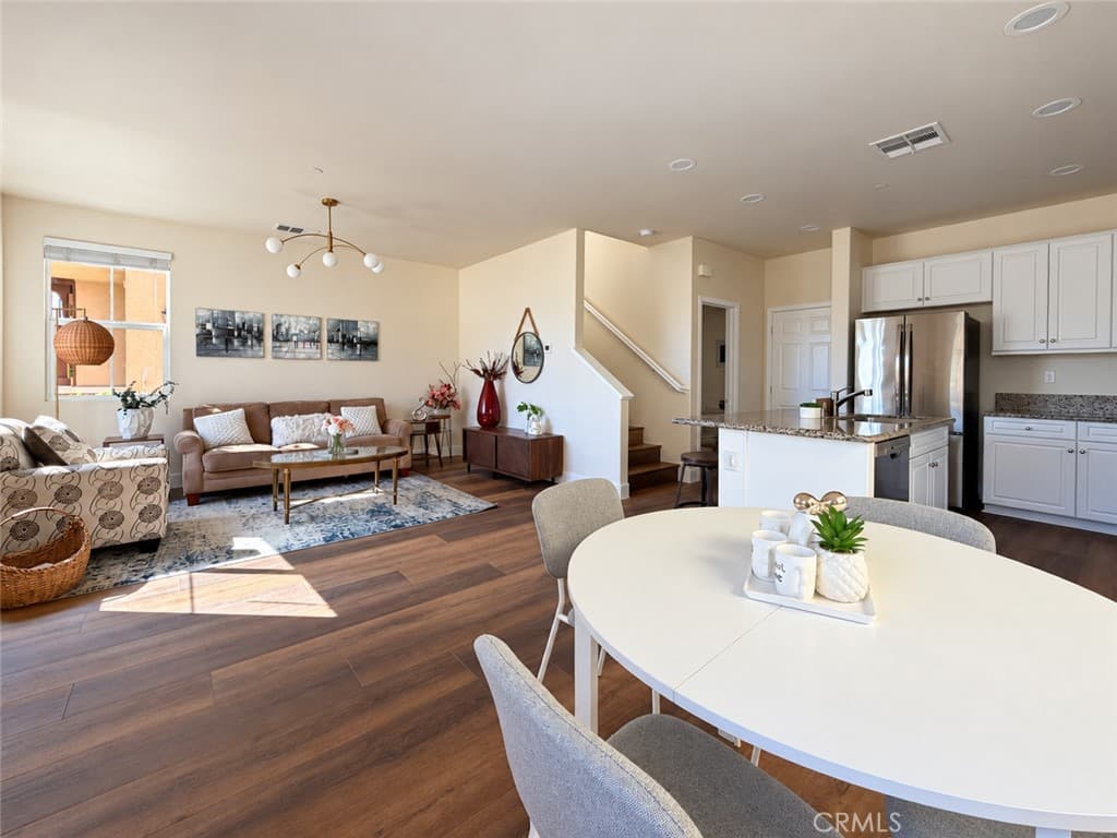 Townhouse at 726 Banyan, Pomona — photo 10 of 12