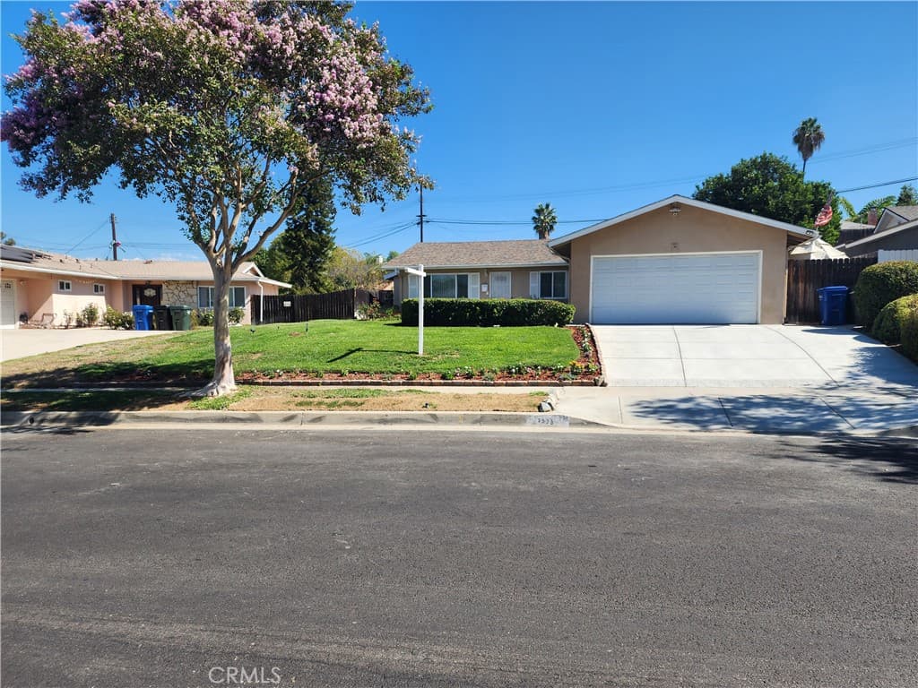 Home at 3516 S WHITINGHAM Drive, West Covina — photo 2 of 12