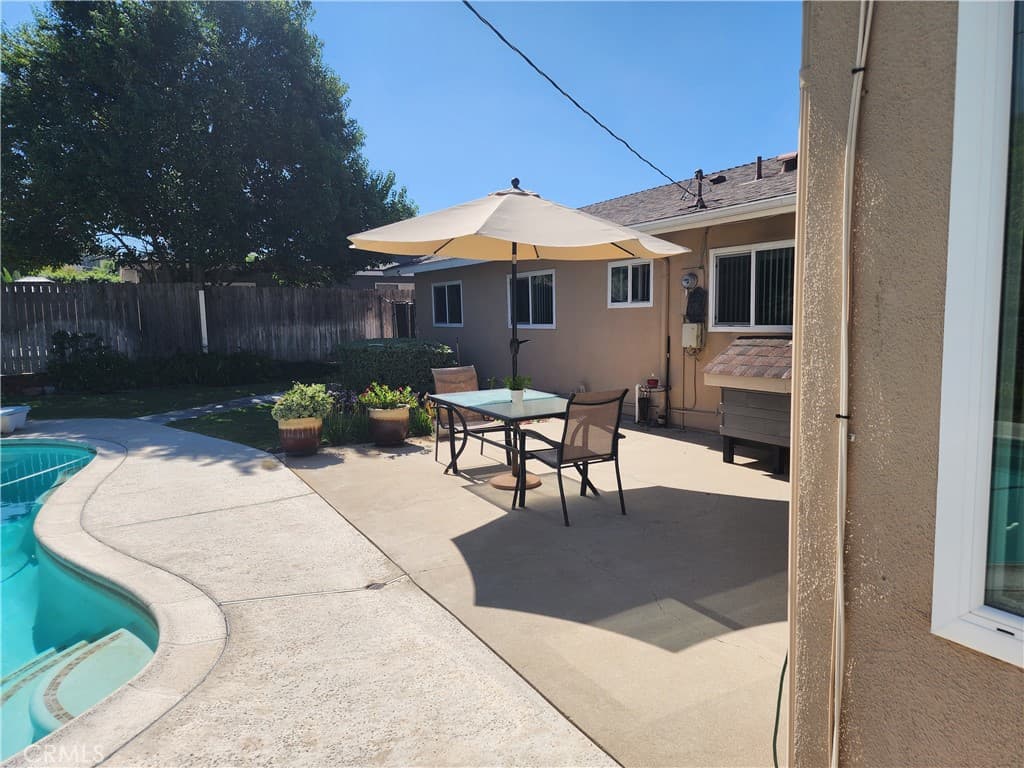 Home at 3516 S WHITINGHAM Drive, West Covina — photo 11 of 12