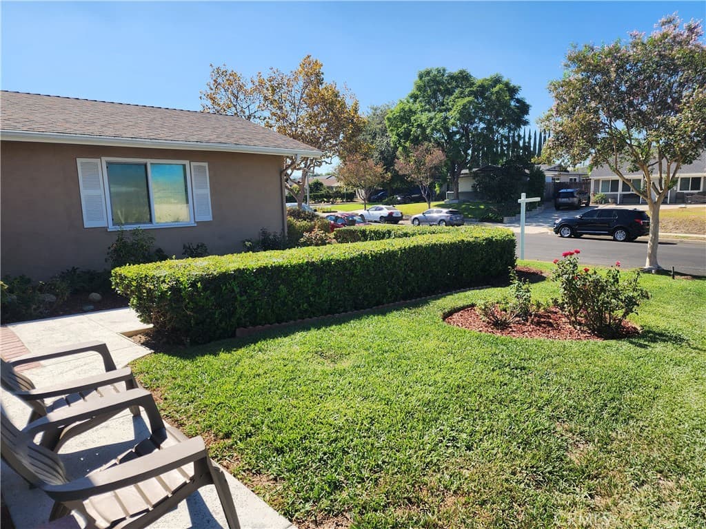 Home at 3516 S WHITINGHAM Drive, West Covina — photo 3 of 12