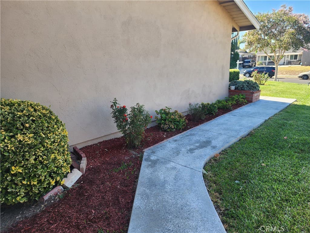 Home at 3516 S WHITINGHAM Drive, West Covina — photo 5 of 12