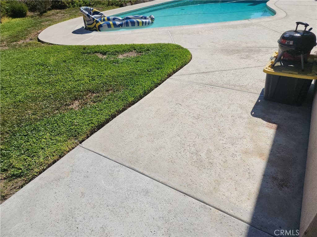 Home at 3516 S WHITINGHAM Drive, West Covina — photo 8 of 12