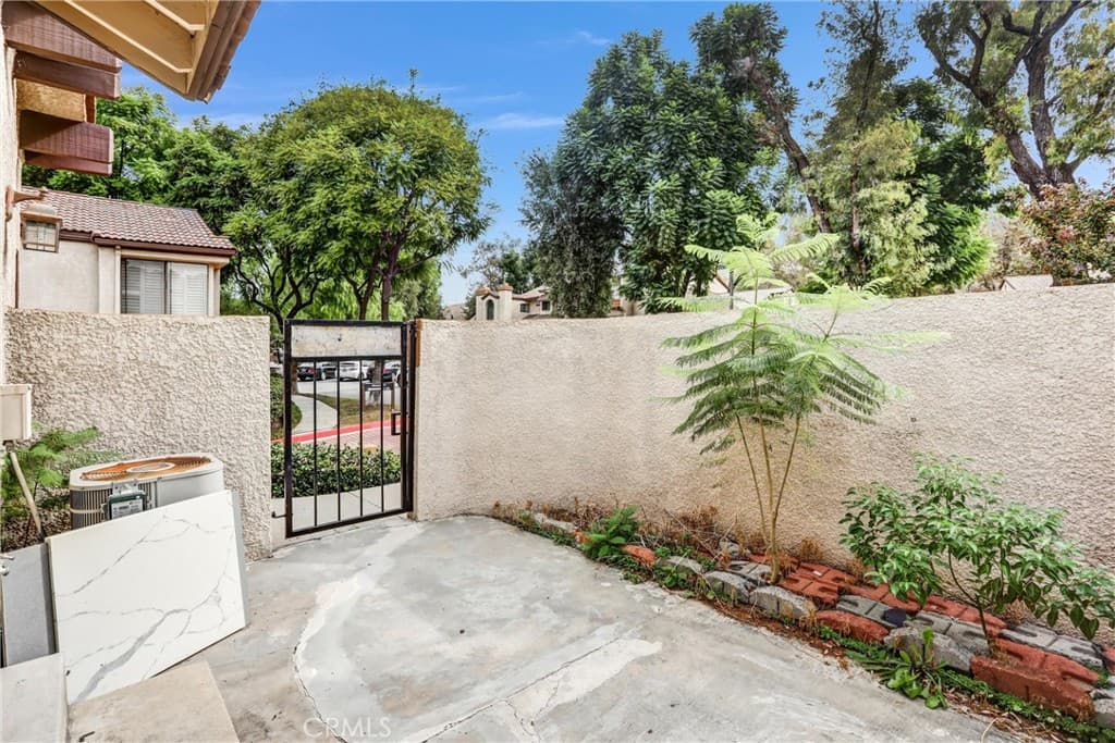 Condo at 22 Mesquite, Pomona — photo 5 of 12