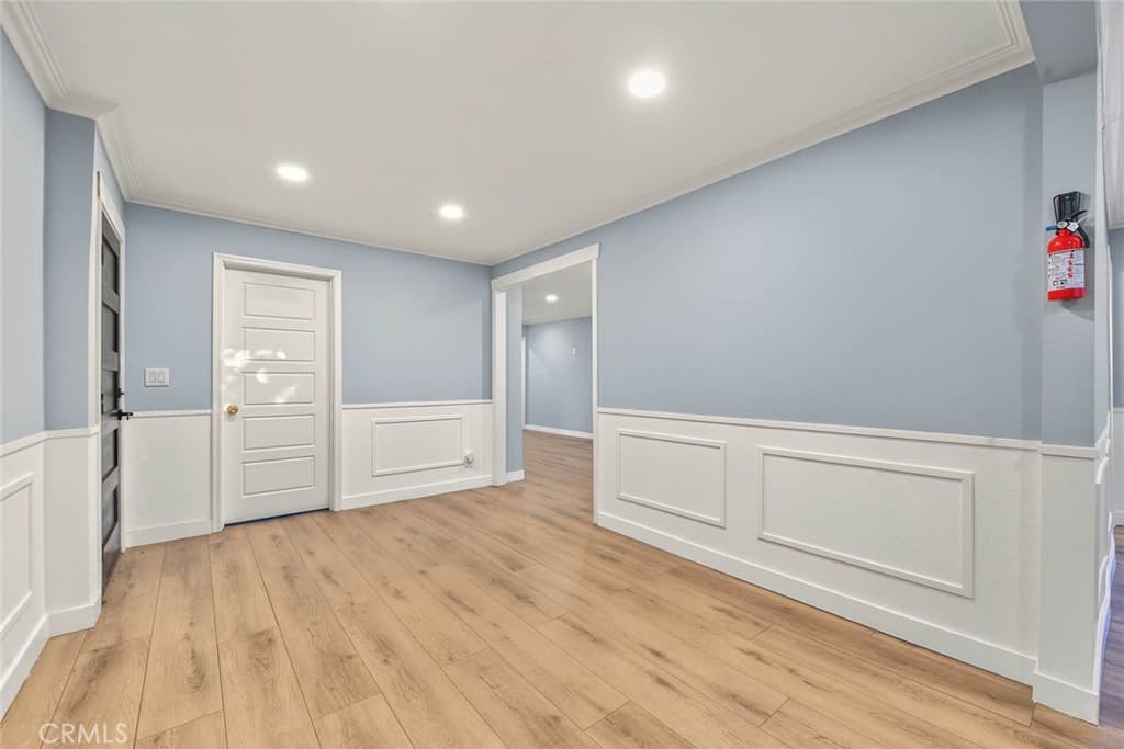 Home at 726 W Franklin, Pomona — photo 8 of 12